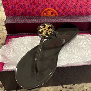 Tory Burch jelly sandals size 9